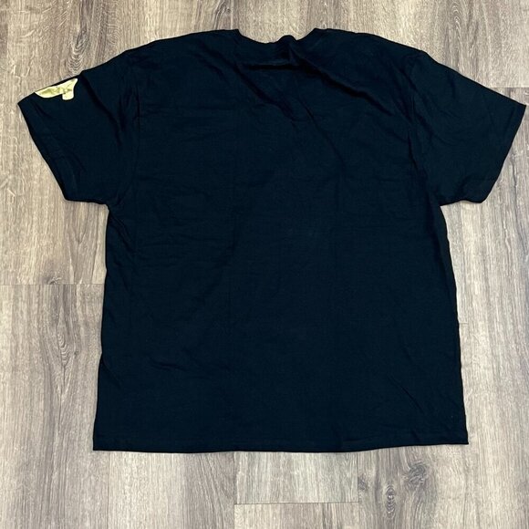 EUC True Religion Black V-Neck T-shirt Gold Logo Sz XL - Picture 7 of 8